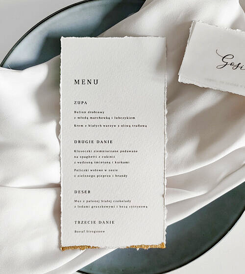 Minimalistyczne, romantyczne, eleganckie menu weselne, ręczenie złocone wykonane na papierze imitujący papier czerpany.