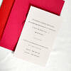 Dodatkowy, różowy bilecik do zaproszenia ślubnego.