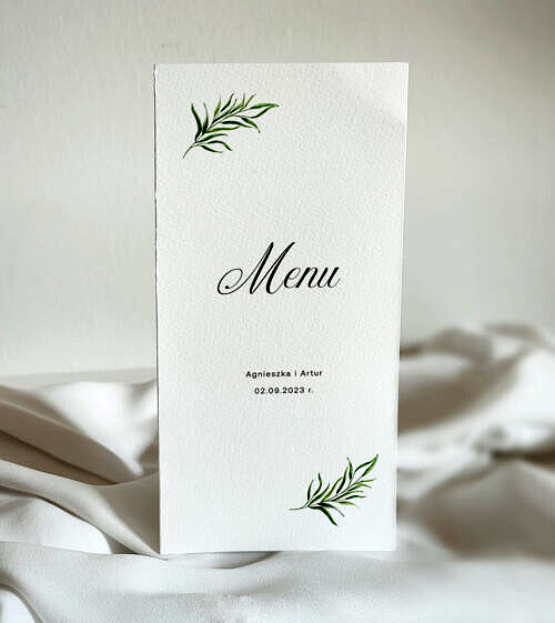Zielone, delikatne, menu weselne, stojące. Motyw przewodni listki, akwarela.